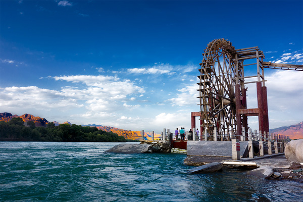 天下黄河贵德清